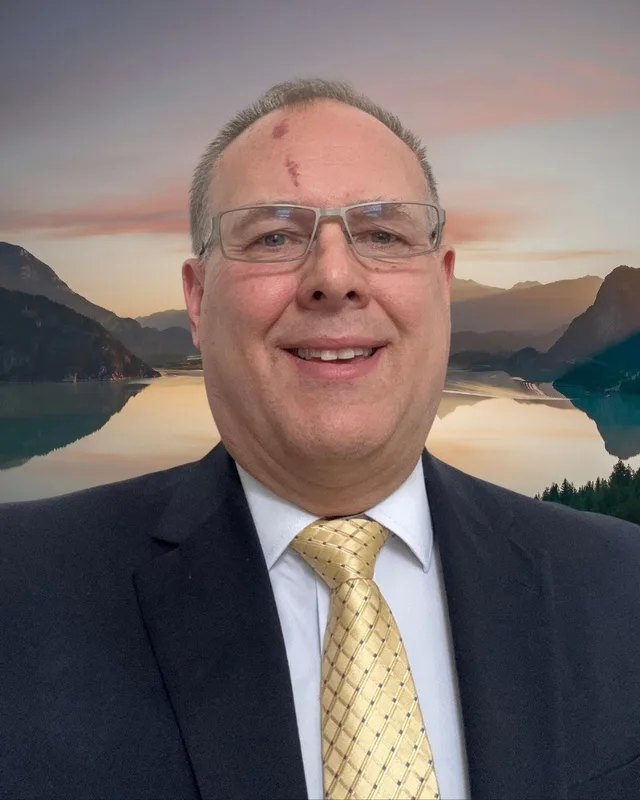 Robin Roy, candidate portrait