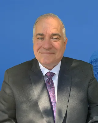 Tom Ikonomou, candidate portrait