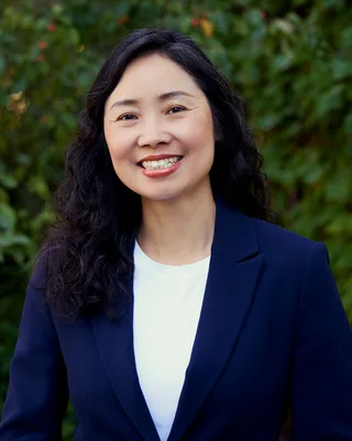 Chris Qiu (仇云霞), candidate portrait