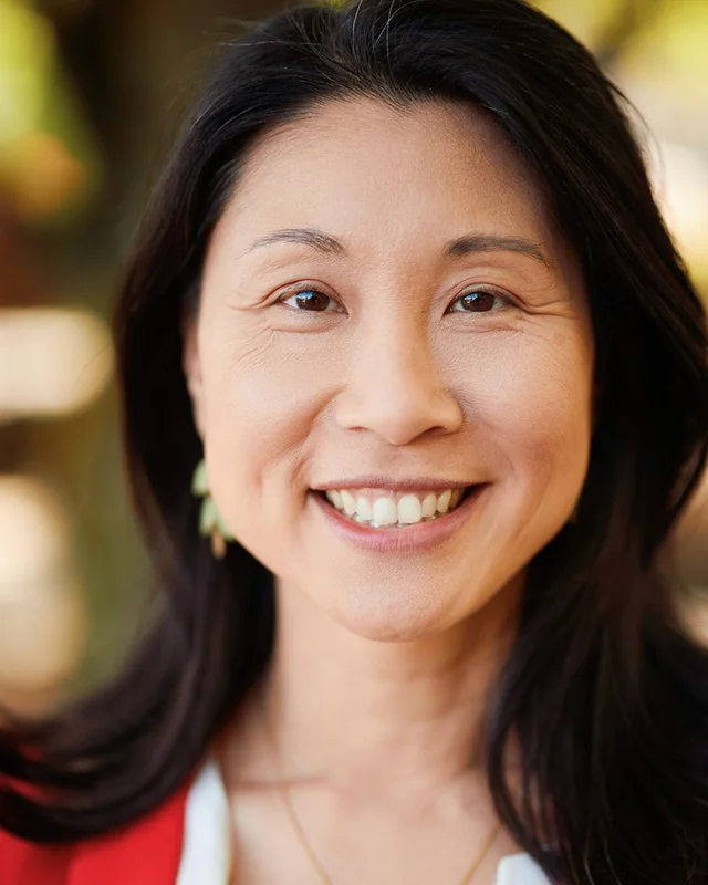 Iona Bonamis (陶思穎), from OneCity Vancouver.