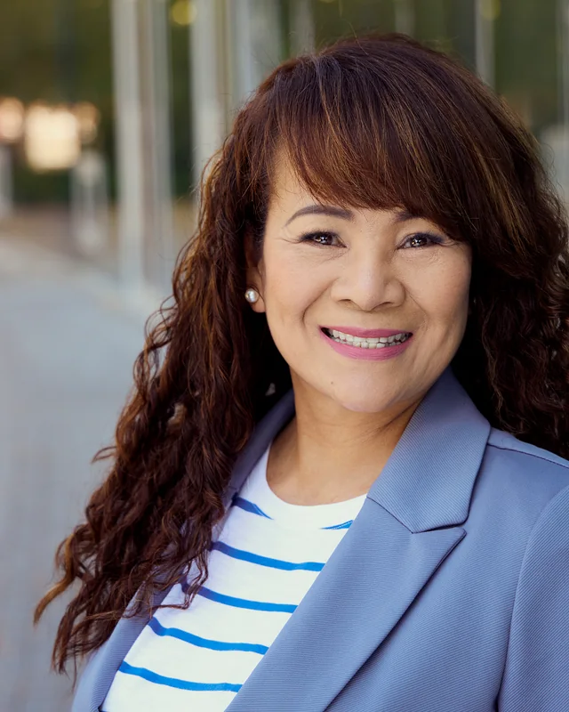Lina Vargas, from ABC Vancouver.