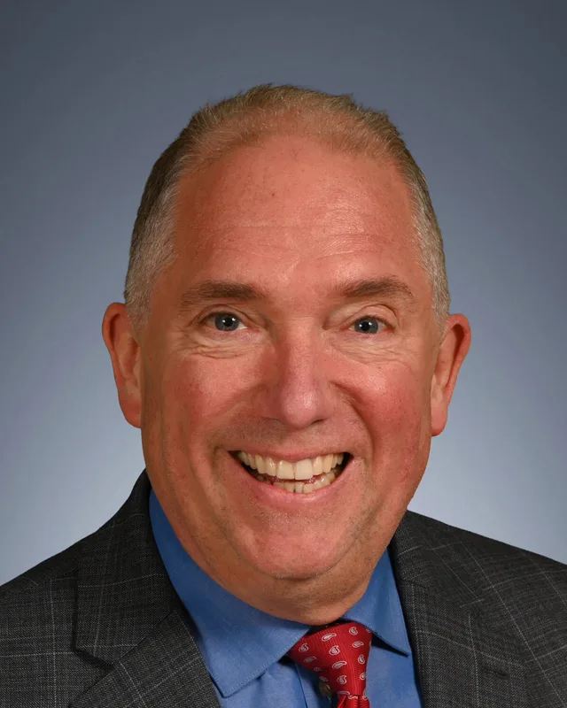 Dan Boudria, from Conseil des écoles catholiques du Centre-Est (ecolecatholique.ca).