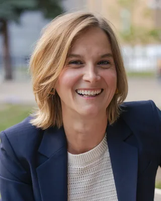 Laura Dean, candidate portrait